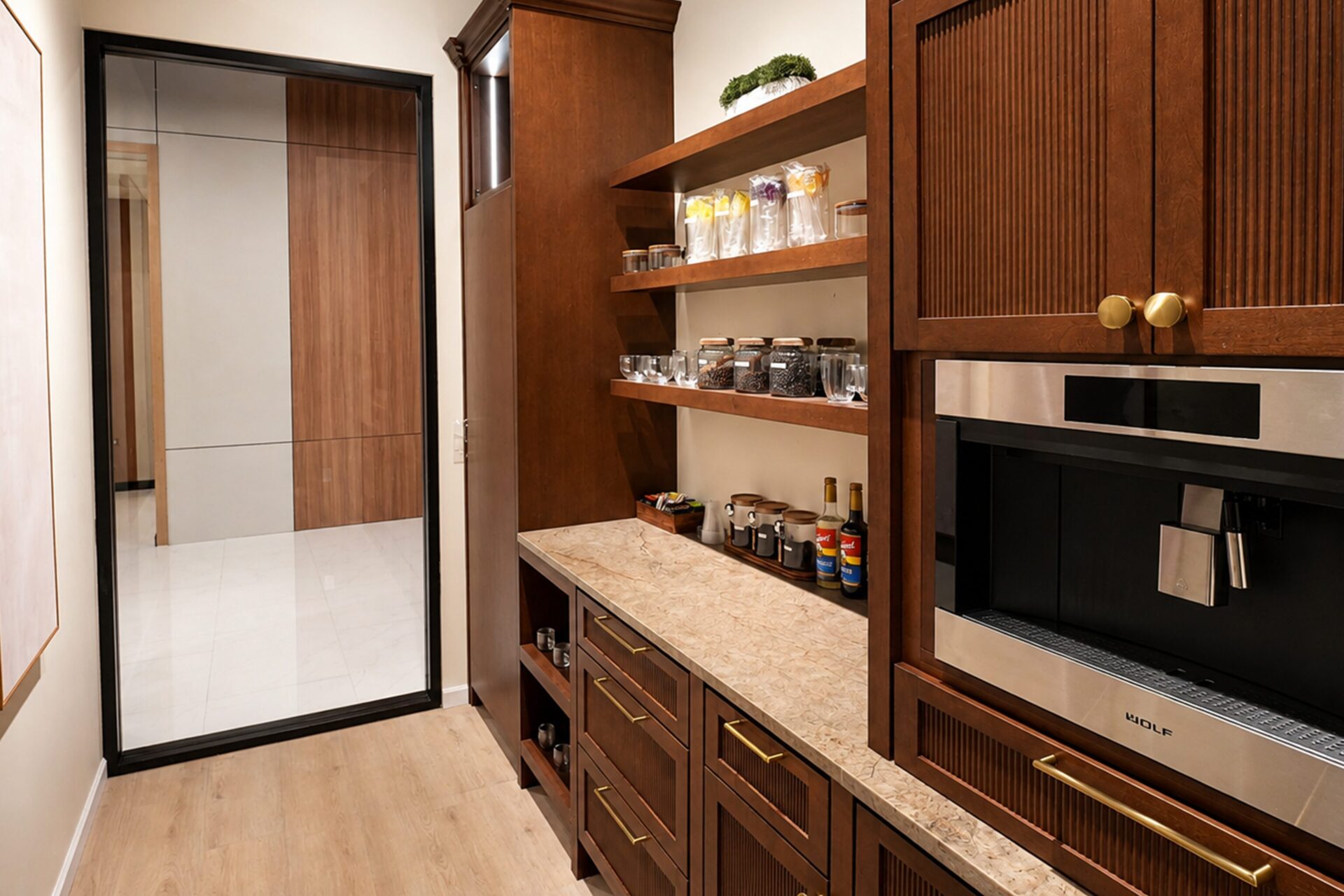 Korner Closet Interior